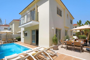 Villa Artemis - 30m from Pernera Beach